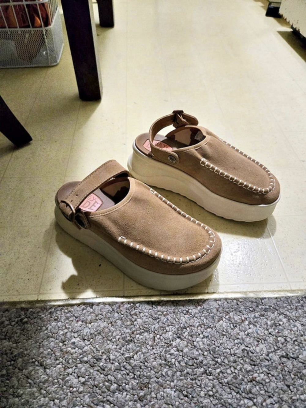 Hey Dudes Mules Size 7 New